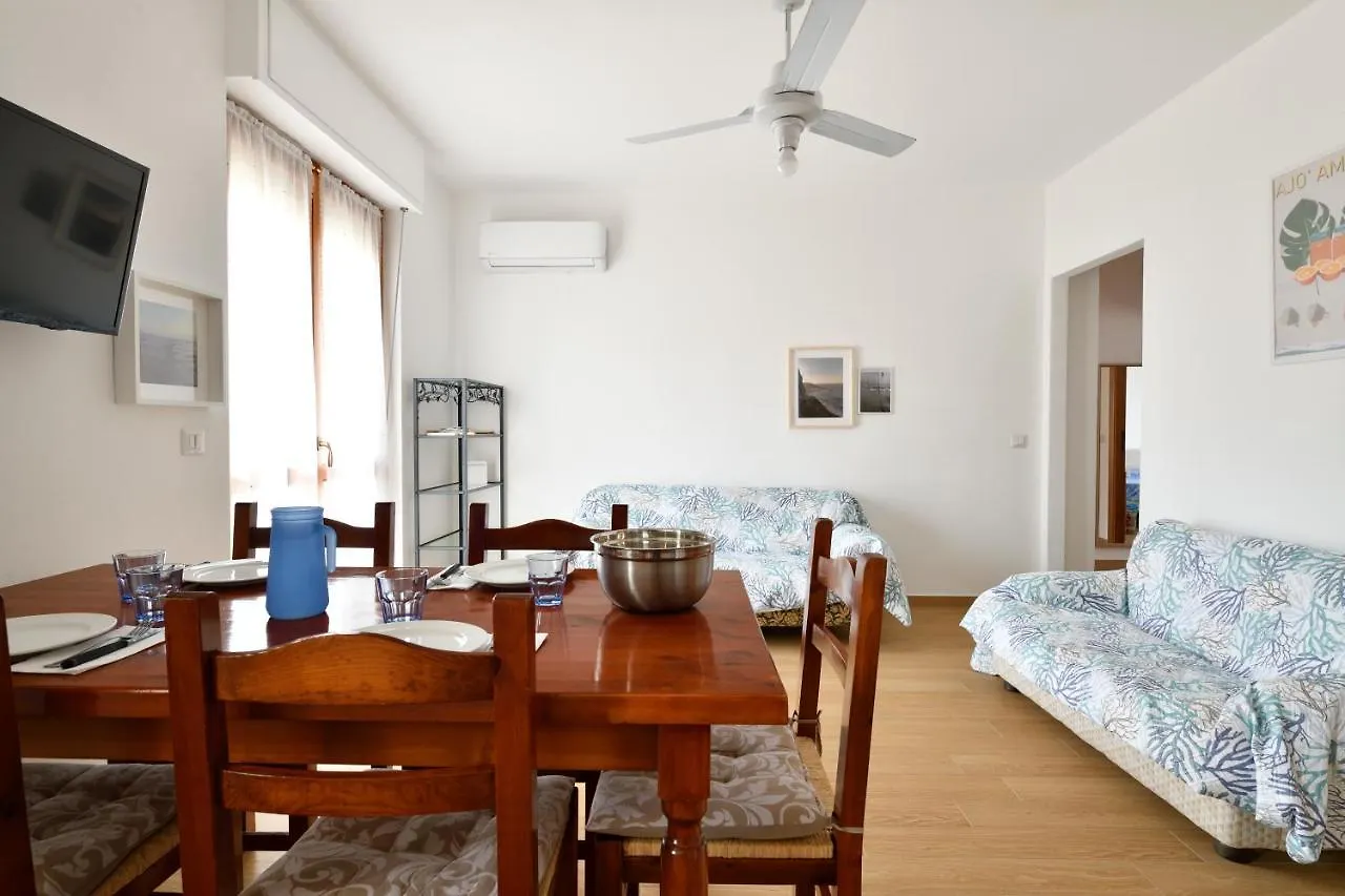 The House Of Sunshine! Apartment Alghero 0*,